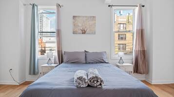 4 bedrooms, iron/ironing board, WiFi, bed sheets