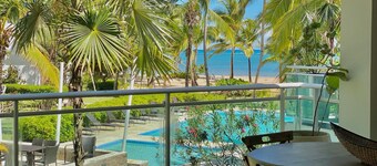 Stunning beachfront condo with private beach, Las Terrenas-El Limón