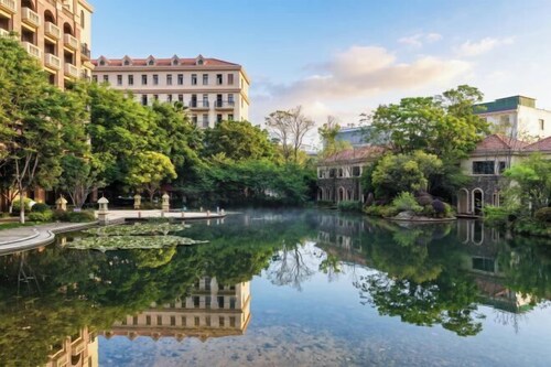 Feilong Hotel