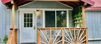 Sweet one bedroom, 2 beds at the bakery