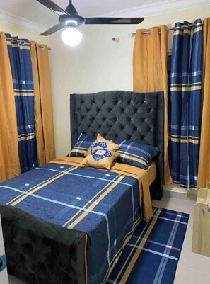 3 Schlafzimmer, Bügeleisen/Bügelbrett, kostenloses WLAN, Bettwäsche