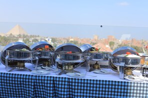 Tägliches inbegriffenes Frühstücksbuffet