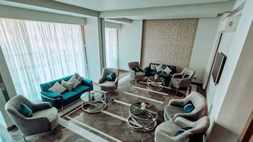 Sala de estar en el lobby