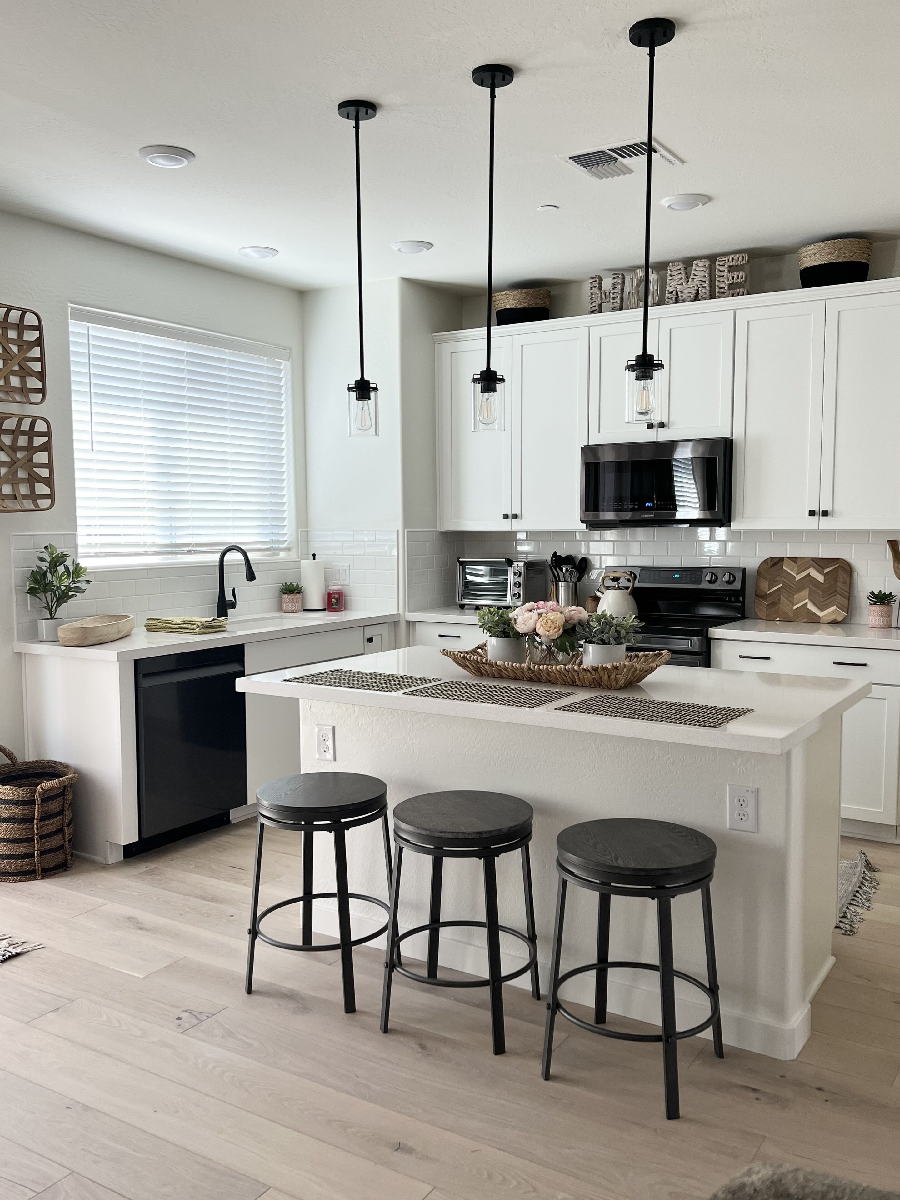Large, Luxury, Modern Townhome, Heated Pool, 