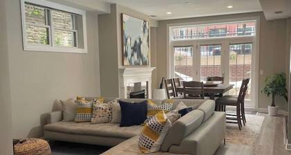 Large Chicago 3BR/3BA âą Sleeps 7 âą Near Downtown