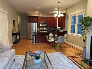 Imagen sin descripción, 3 de 31, botón