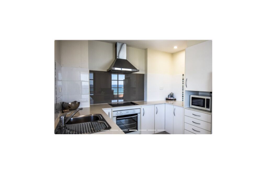 Beach front unit Coolangatta, available  17th to 24th December 2022