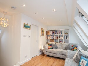 Cottage | Interior - 3 Dunrobin Street (Tain)