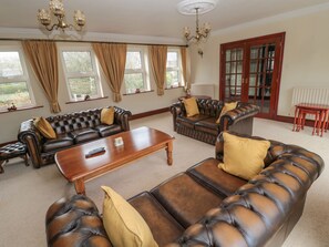 Cottage | Living room