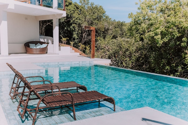 2 piscinas al aire libre