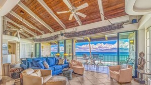 Smart TV - PAPAKEA RESORT -BRING THE FAMILY TO MAUI  - July/August Specials (Lahaina)