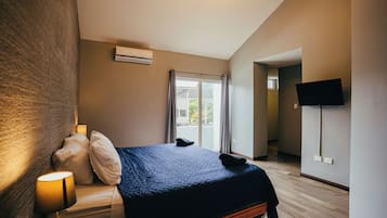 Premium-Studio | VerdunkelungsvorhĂ€nge, schallisolierte Zimmer, BĂŒgeleisen/BĂŒgelbrett