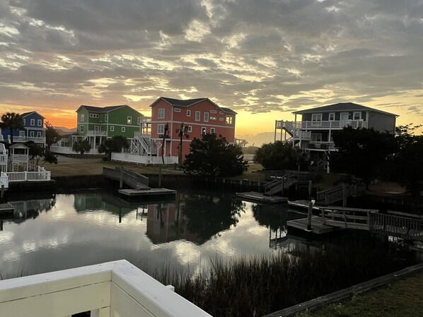 Property grounds - Hooked on a Feelin’ - Home on a deep water canal quick walk to the beach  (Holden Beach)