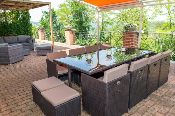 Tabelle, Möbel, Eigentum, Pflanze, Tisch Im Freien, Gartenmöbel, Stuhl, Holz, Interior Design, Schatten