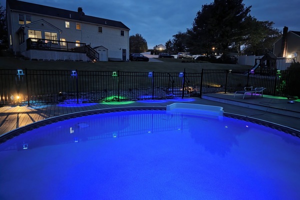 4ft private pool.