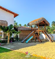 Área de juegos infantiles al aire libre