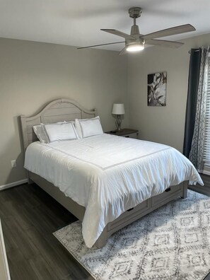 2 bedrooms, desk, iron/ironing board, free WiFi