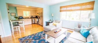 Perfect family rental steps to little beach and boat launch - Central A/C!