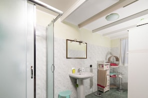 Vasca, bidet, asciugamani