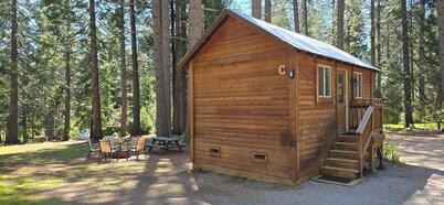 Camping Cabin C at Bigfoot Lodging Mt. Lassen