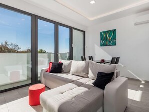 TV - Apartment Albi by Interhome (Rijeka)