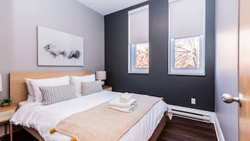 3 bedrooms, desk, iron/ironing board, travel cot