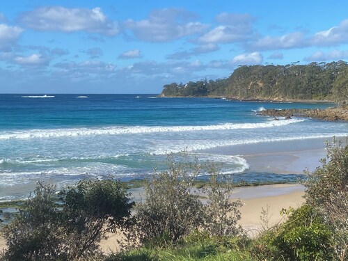 Modern Self Contained Studio at Narrawallee Beach