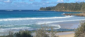 Modern Self Contained Studio at Narrawallee Beach