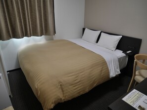 Down comforters, desk, free WiFi, bed sheets