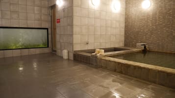 Down comforters, desk, free WiFi, bed sheets