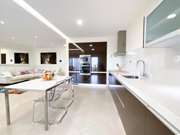 Fridge, microwave, oven, dishwasher