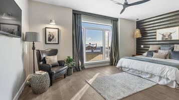 Chalet, 4 Bedrooms, Mountain View, Slope side (4 Bedrooms) | 4 bedrooms, individually decorated, individually furnished, bed sheets