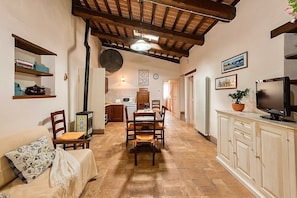 TV, tavolo da calcetto