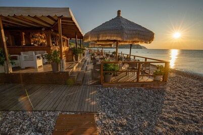 Apartment "ulivo" with pool and private beach