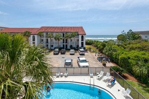 Unclassified image, 3 of 25, button - Private Beach | 1 minute walk to Beach! | Beautifully updated 1 bedroom condo | Sleeps 6 | Wi-Fi (Santa Rosa Beach)