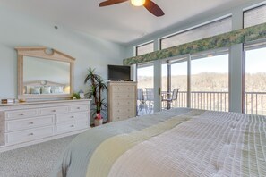 3 habitaciones, tabla de planchar con plancha, internet y ropa de cama 