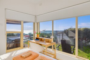 3 bedrooms, in-room safe, desk, iron/ironing board