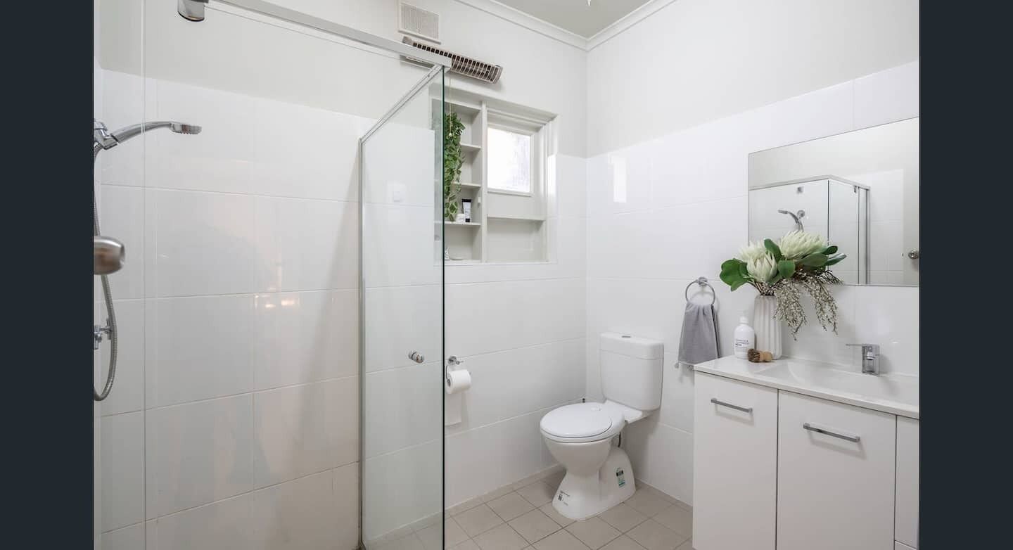 Glenelg Beach House With Private Beachfront Pool — image 13