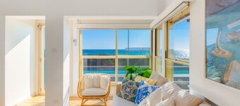 Glenelg Beach House With Private Beachfront Pool