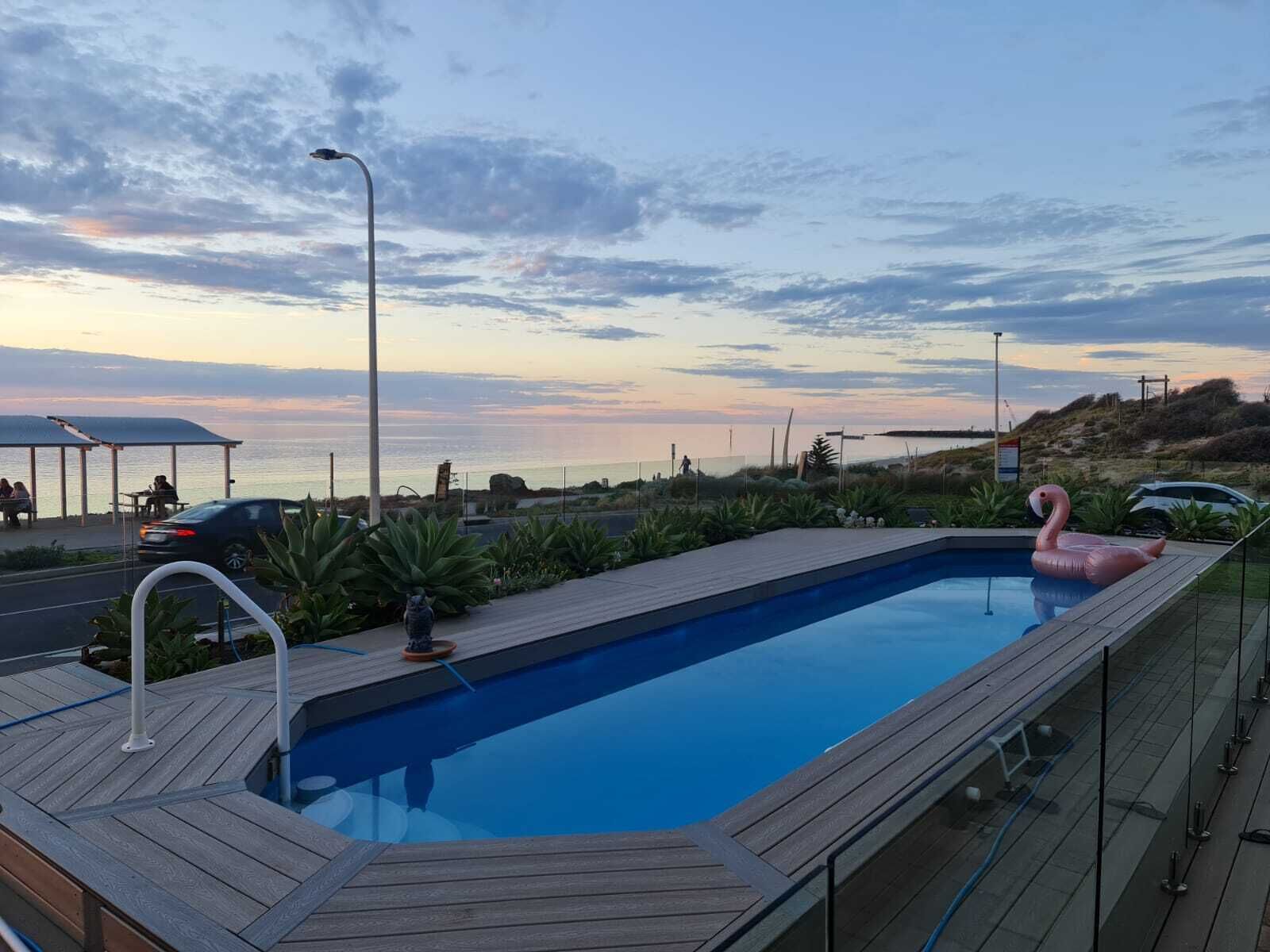 Glenelg Beach House With Private Beachfront Pool — image 7