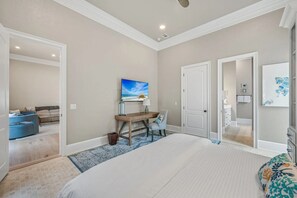 4 habitaciones, tabla de planchar con plancha y cuna de viaje