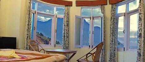 Deluxe Room | Premium bedding, desk, free WiFi, bed sheets