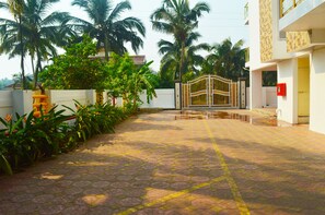 Property entrance - Nilaya Nest Away (Alibag)
