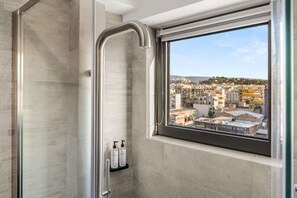 Deluxe Double Room | Bathroom - Athenian View Loft (Athens)