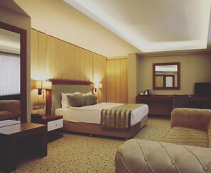 Deluxe Double Room | In-room safe, individually decorated, individually furnished, free WiFi - Royal Sweet Hotel (Ankara)