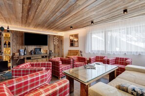 Bar (in der Unterkunft)