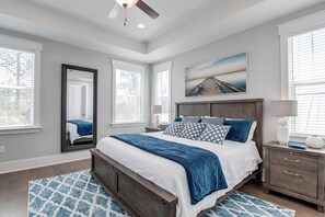 4 bedrooms, iron/ironing board, free WiFi, bed sheets - ☀️2 Masters~2 Golf Carts Included~6 Bikes~Pools~Last Call at NatureWalk 30A (Santa Rosa Beach)