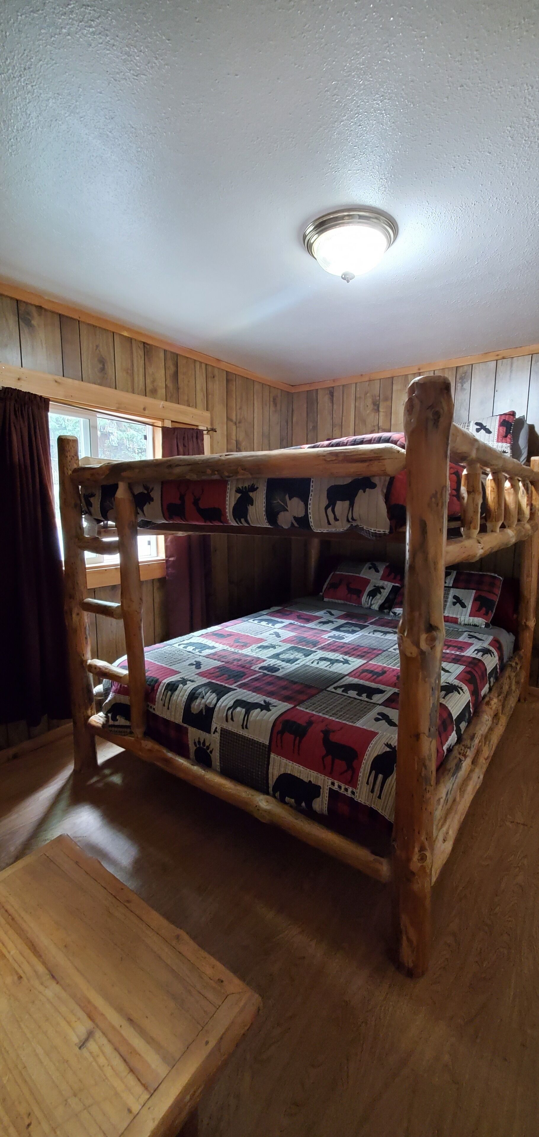 1 chambre, fer et planche à repasser, Wi-Fi gratuit, draps fournis