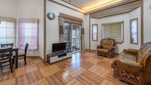 Basic Room, 1 Bedroom (Cosmos (1cheung,with Pet)) | 1 bedroom, free WiFi