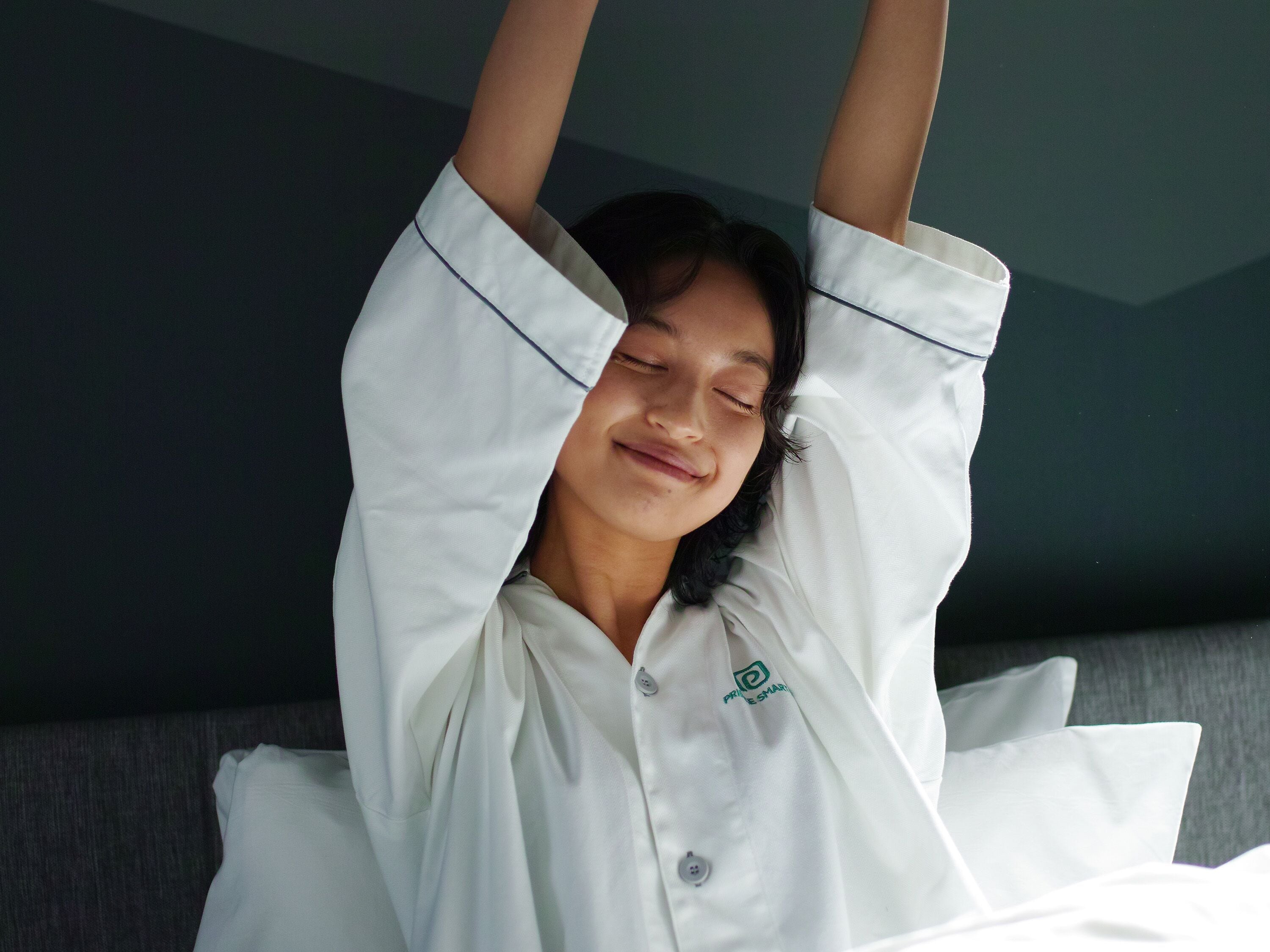 in-room safe, desk, blackout curtains, bed sheets